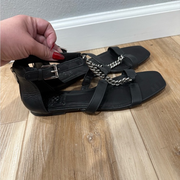 Vince Camuto sandals - Picture 2 of 3
